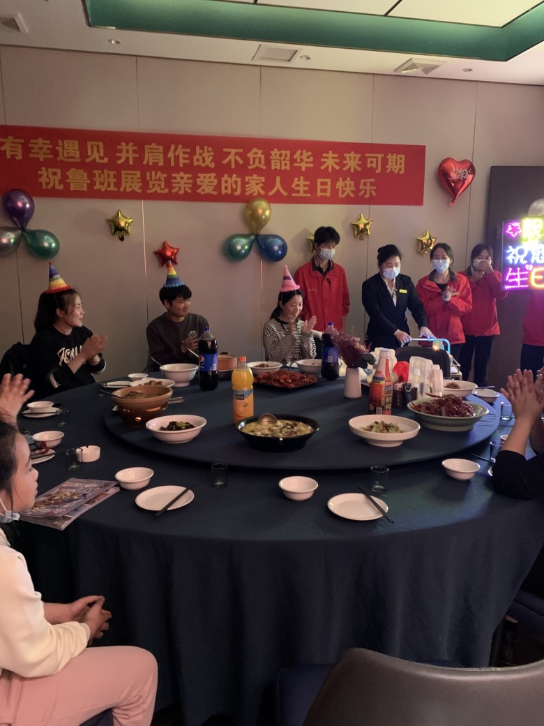 234693c9169946a4ff5ecad98a7ae67